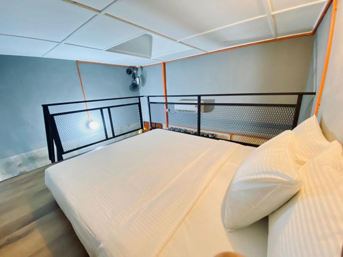 Ardour Lodge "A" Wing Tanjung Bungah  Bagian luar foto