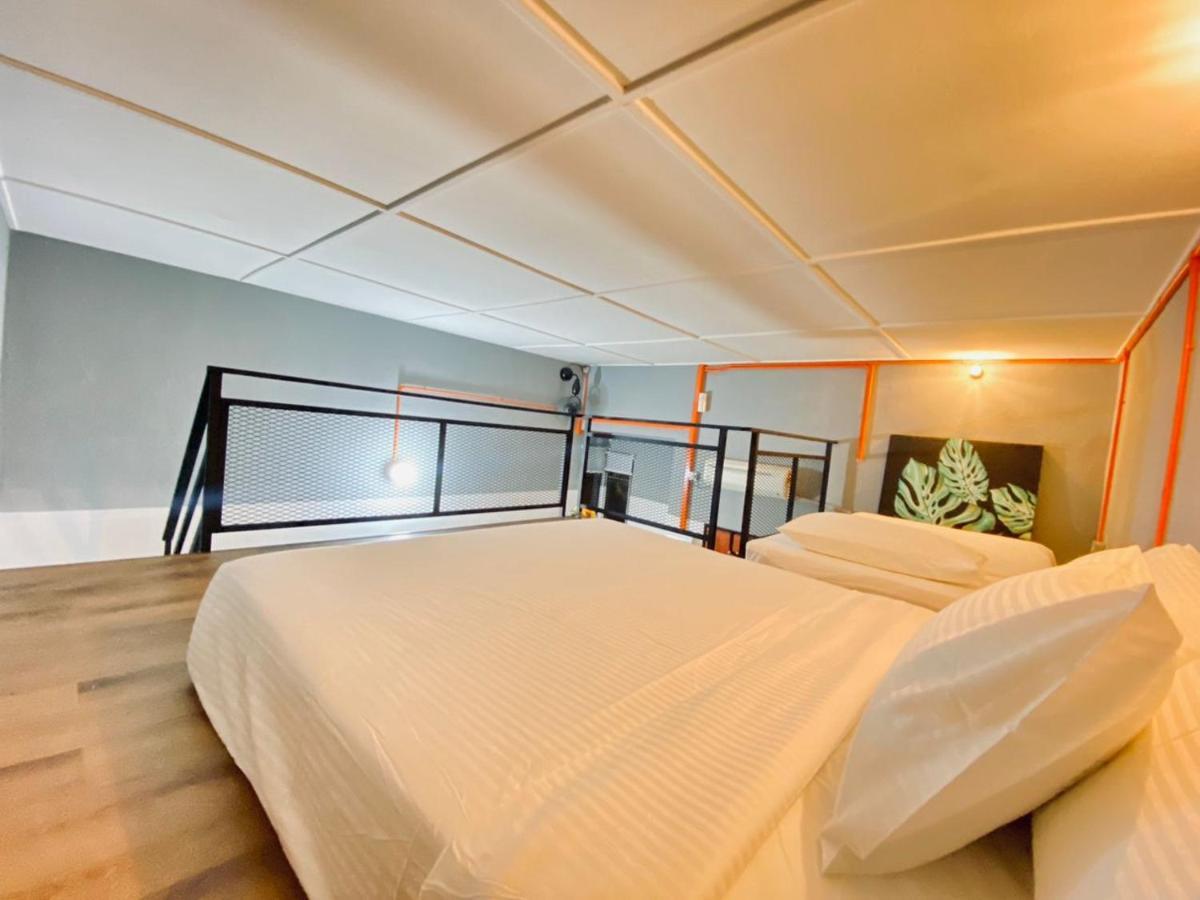 Ardour Lodge "A" Wing Tanjung Bungah  Bagian luar foto