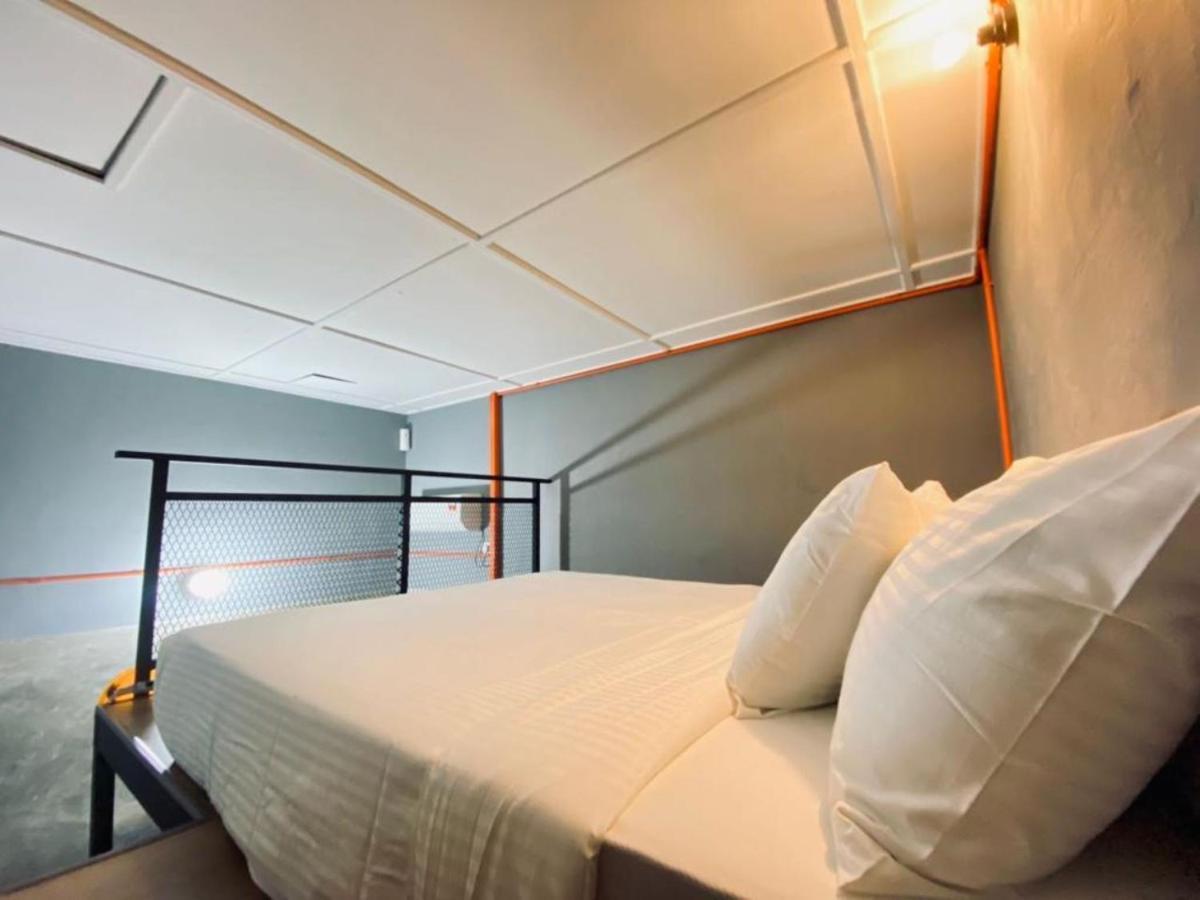 Ardour Lodge "A" Wing Tanjung Bungah  Bagian luar foto