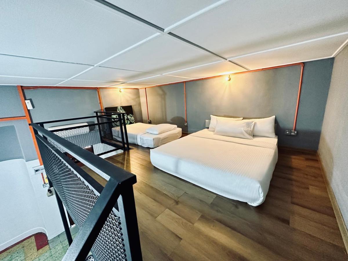 Ardour Lodge "A" Wing Tanjung Bungah  Bagian luar foto