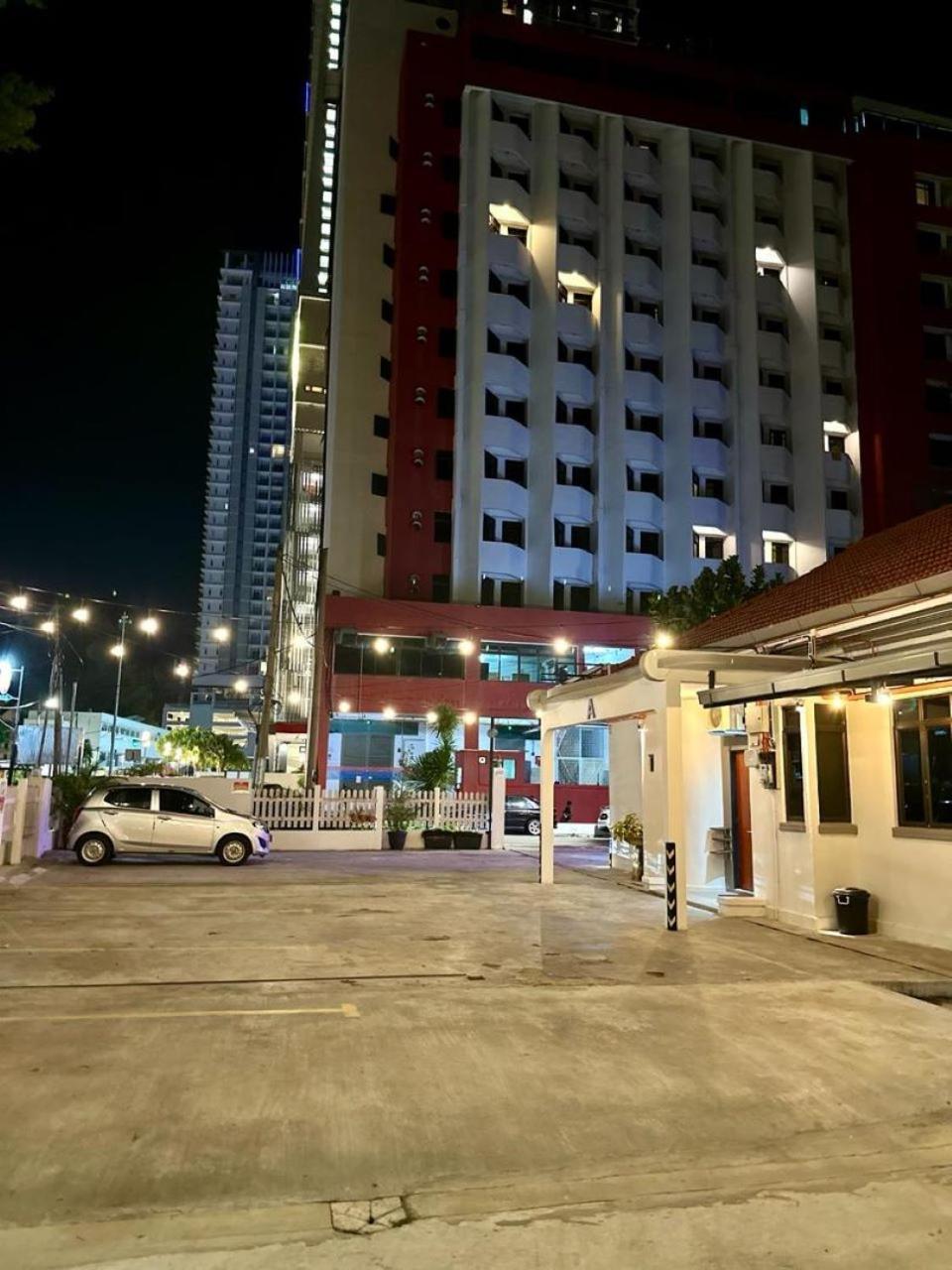 Ardour Lodge "A" Wing Tanjung Bungah  Bagian luar foto