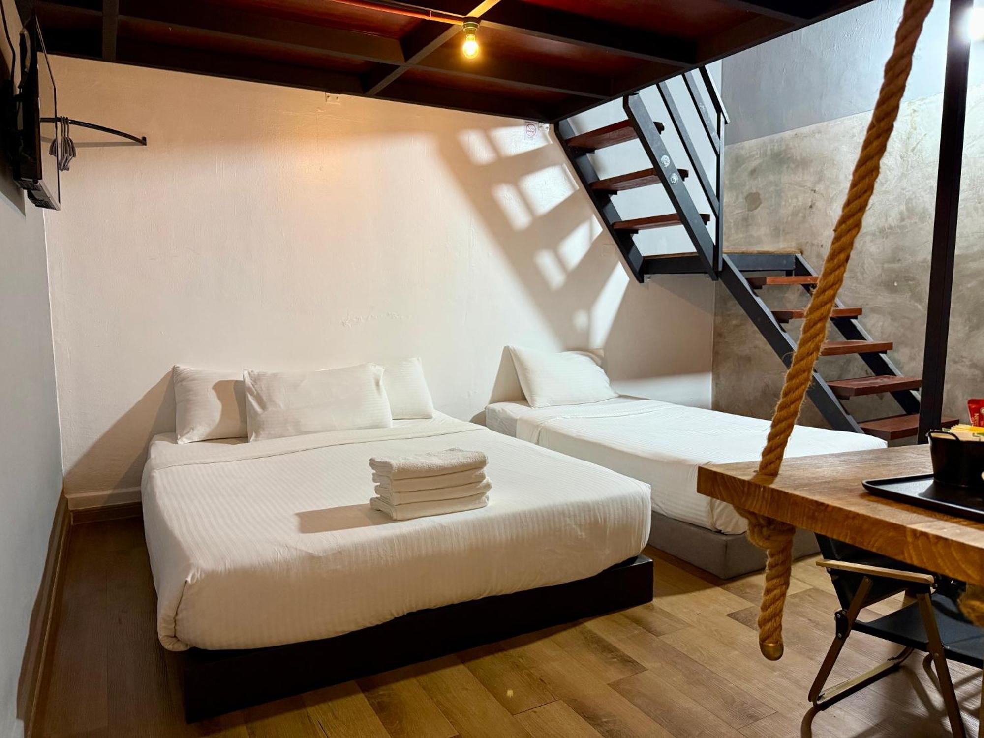 Ardour Lodge "A" Wing Tanjung Bungah  Bagian luar foto