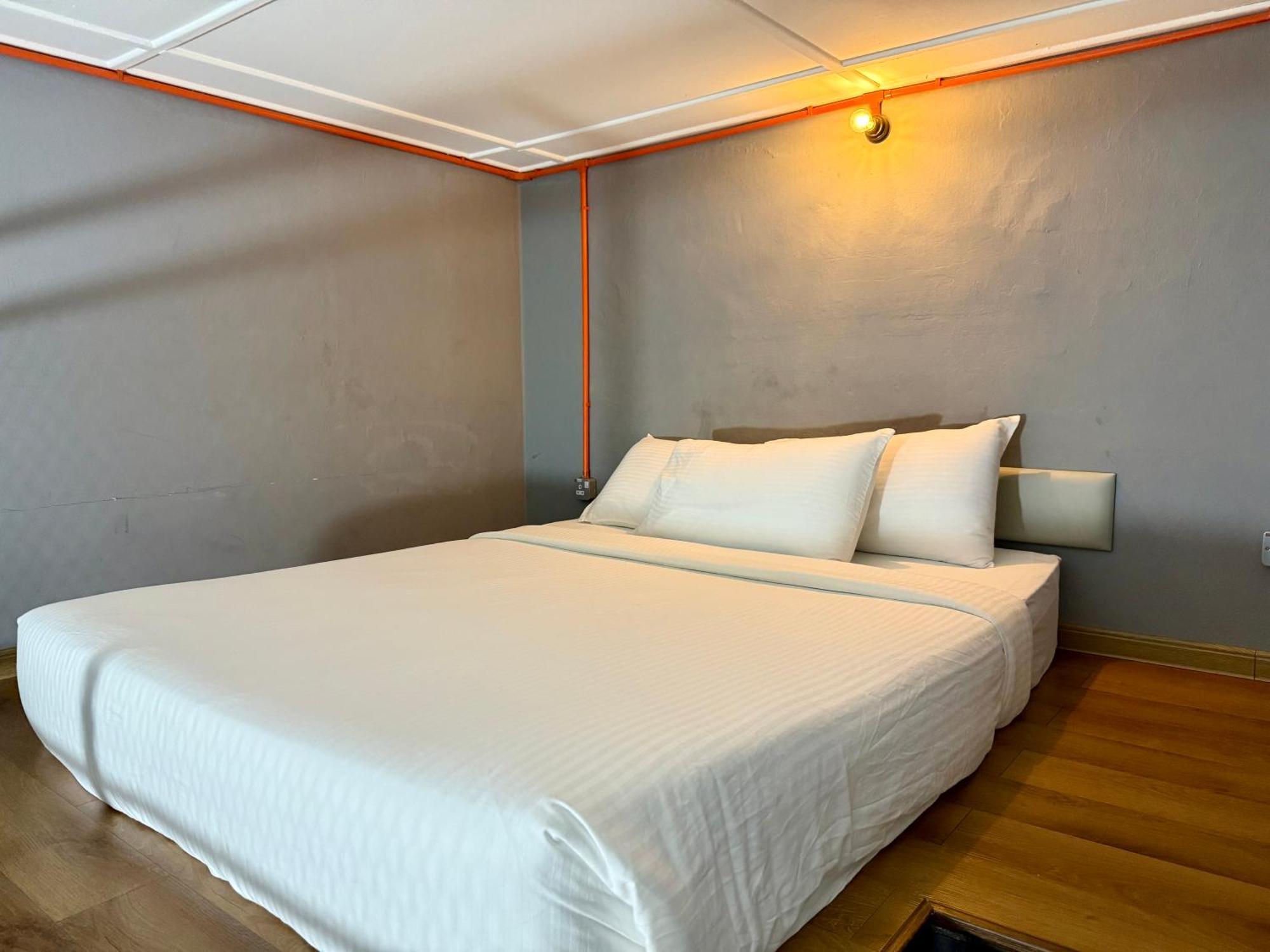 Ardour Lodge "A" Wing Tanjung Bungah  Bagian luar foto